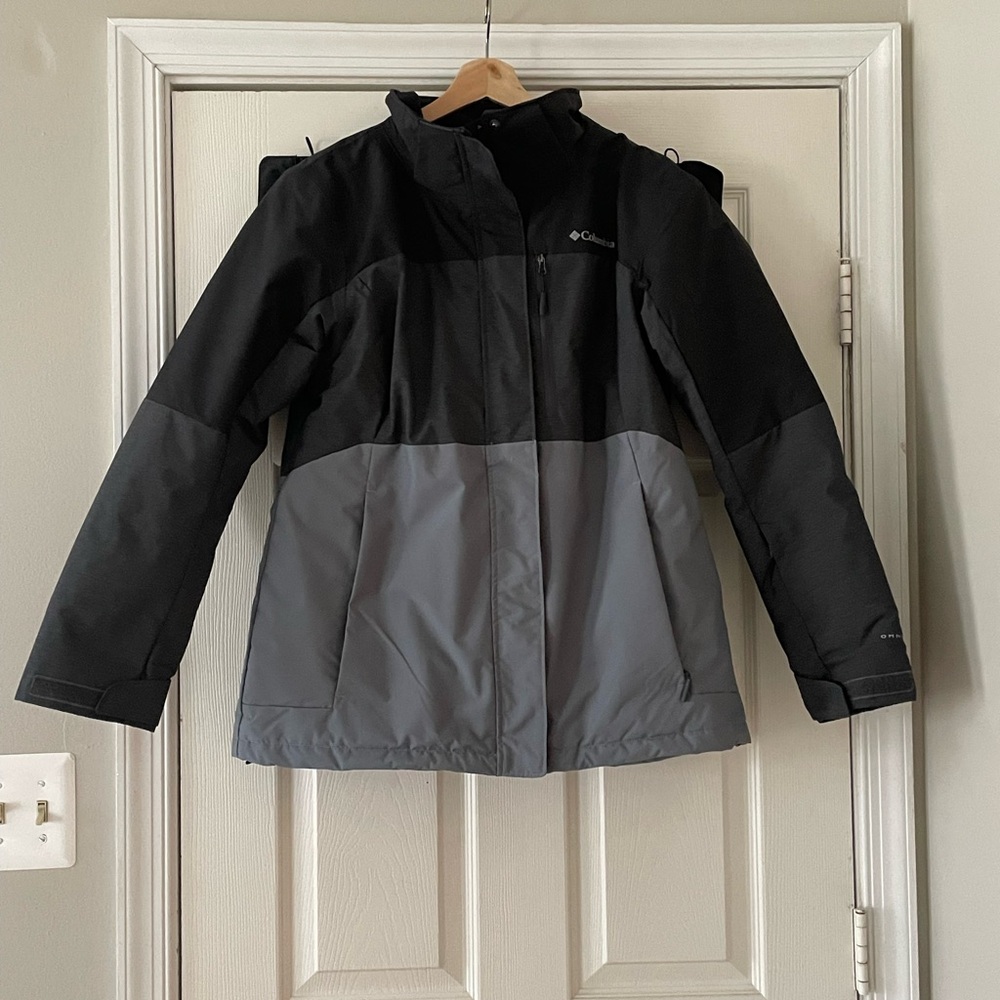 New Without Tags Columbia Omni-tech Women’s ski jacket